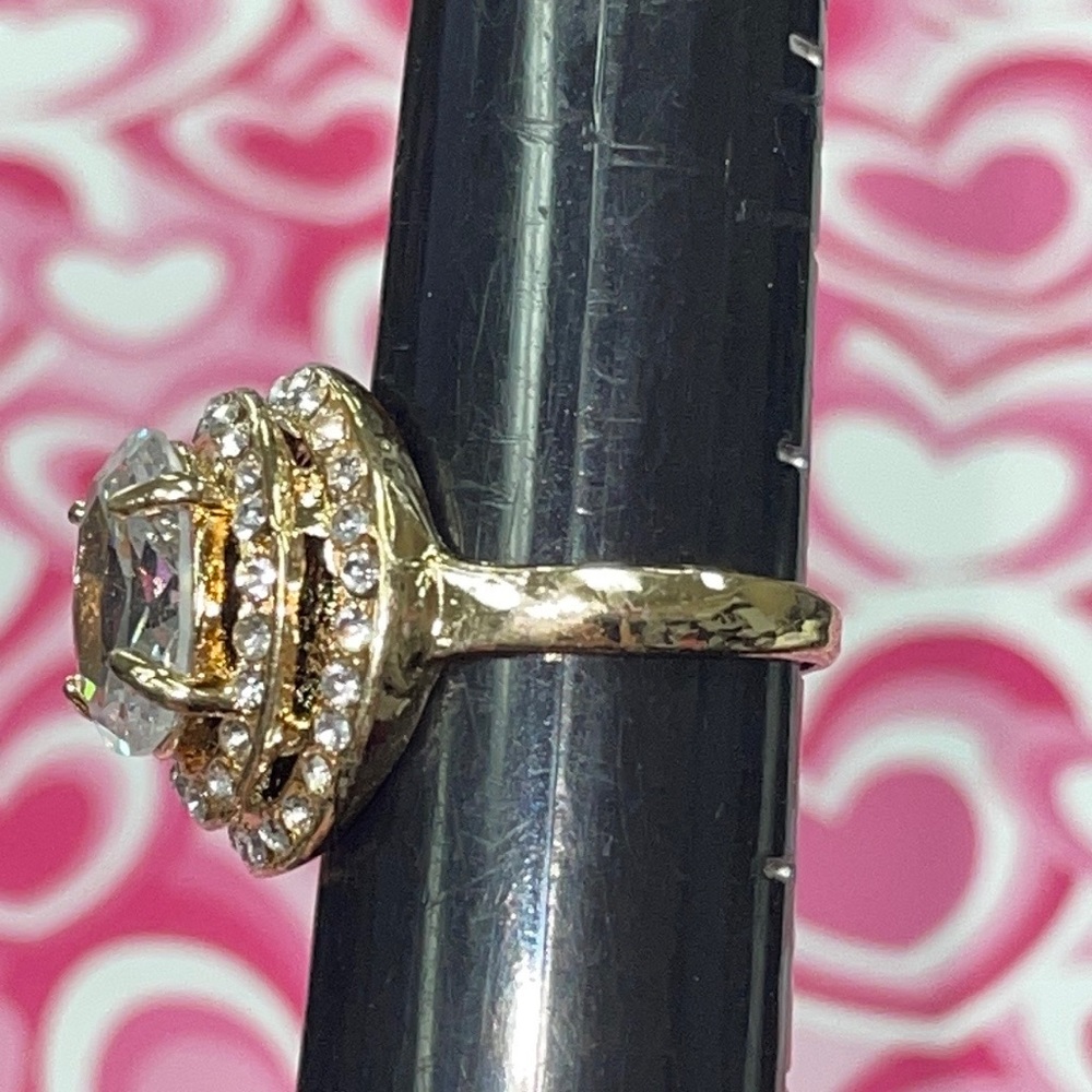 Gold Rhinestone Ring - Picture 10 of 10